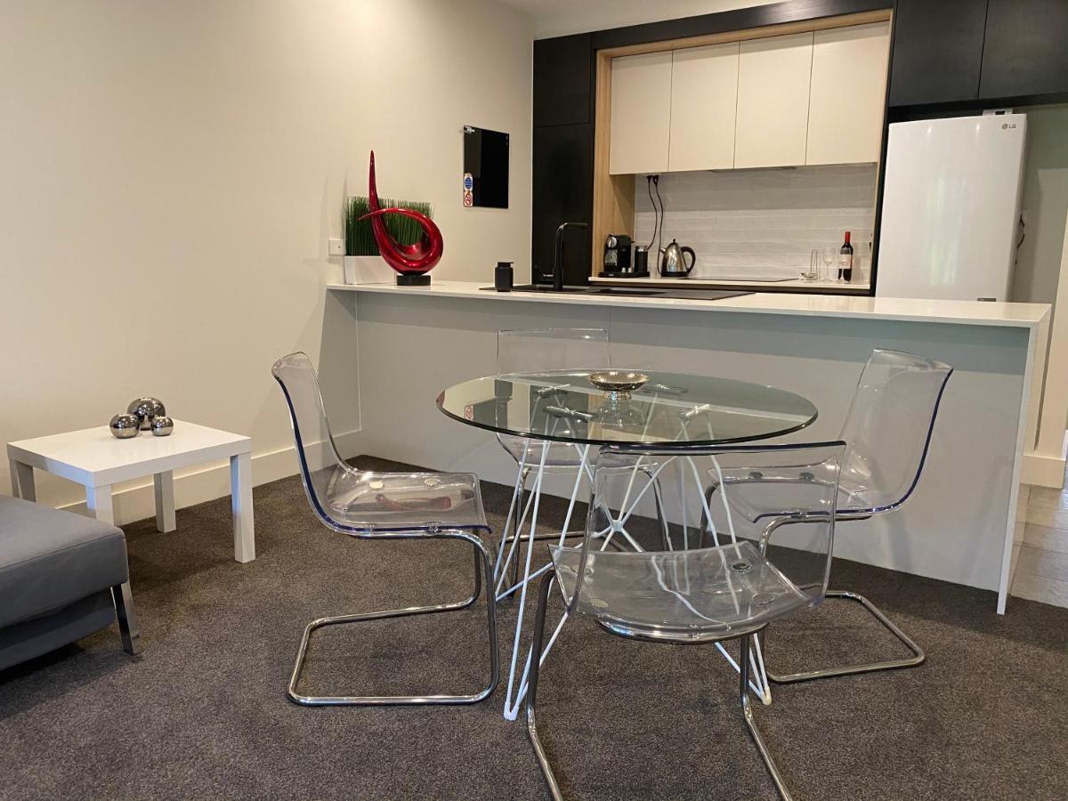 The Gallery Luxe 1 Bedroom Executive Apartment In The Heart Of Braddon Wine Secure Parking Wifi Канберра Екстер'єр фото