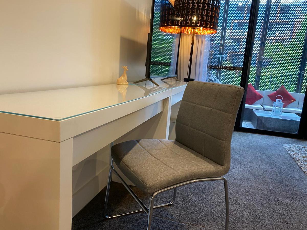 The Gallery Luxe 1 Bedroom Executive Apartment In The Heart Of Braddon Wine Secure Parking Wifi Канберра Екстер'єр фото