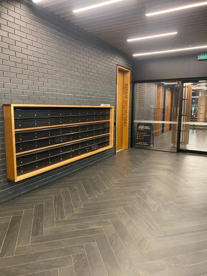 The Gallery Luxe 1 Bedroom Executive Apartment In The Heart Of Braddon Wine Secure Parking Wifi Канберра Екстер'єр фото