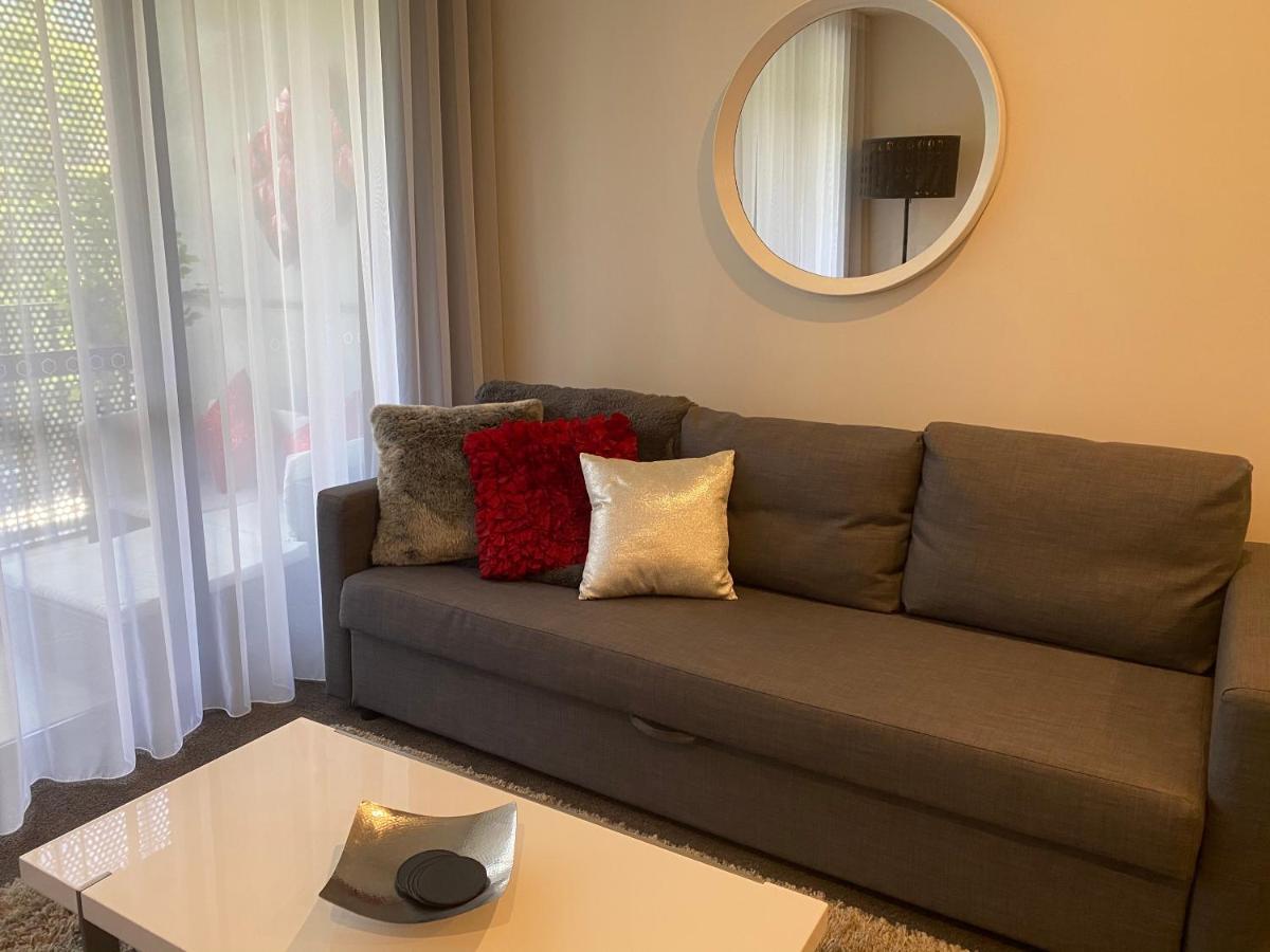 The Gallery Luxe 1 Bedroom Executive Apartment In The Heart Of Braddon Wine Secure Parking Wifi Канберра Екстер'єр фото