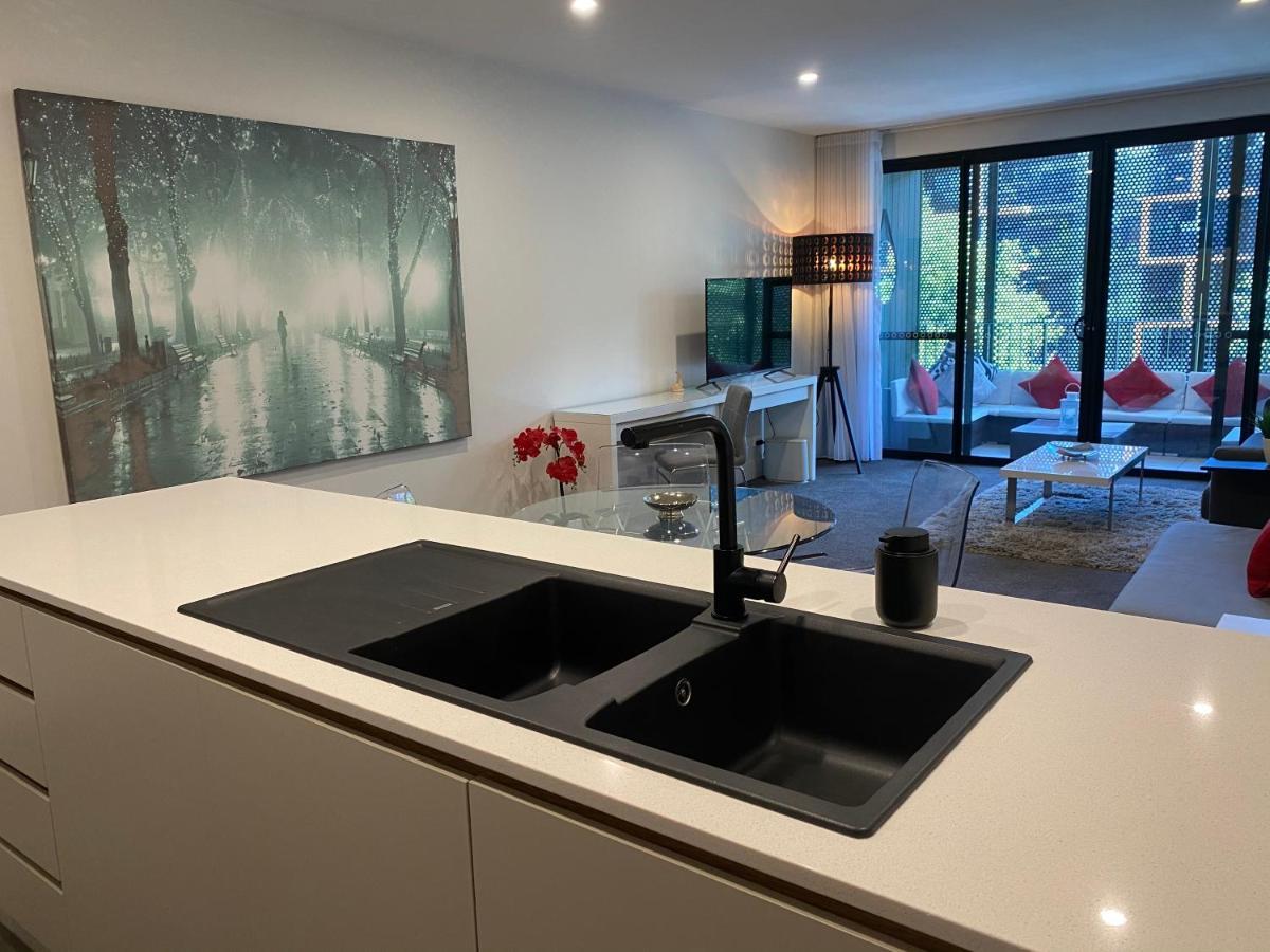 The Gallery Luxe 1 Bedroom Executive Apartment In The Heart Of Braddon Wine Secure Parking Wifi Канберра Екстер'єр фото